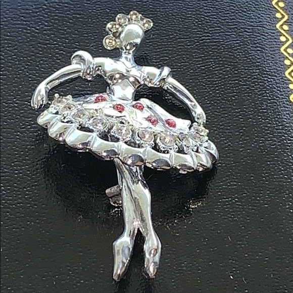 Pretty vintage ballerina brooch - Picture 2 of 8